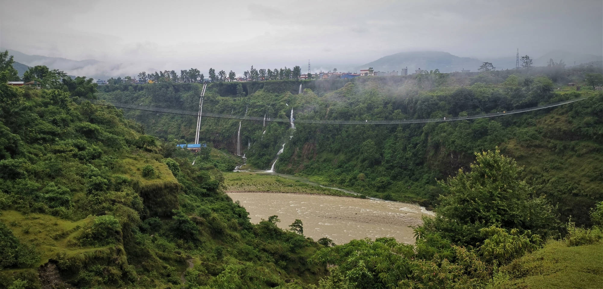 De langste hangbrug van Pokhara District over de Seti rivier.